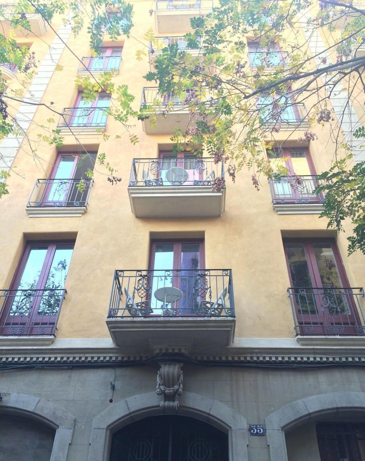 Barcelona Apartment Milà Exterior foto